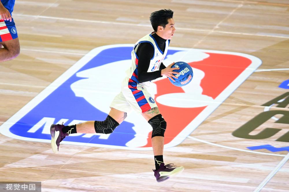 场观众的喝 场观众的喝